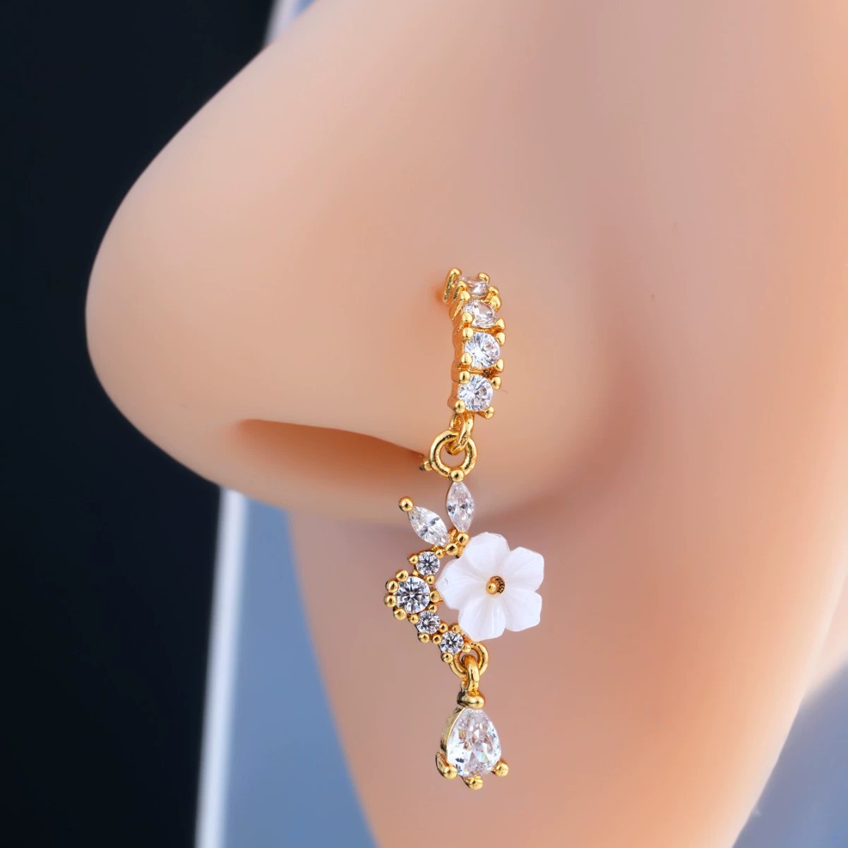 Body Jewelry Surgical Steel - 골드 플라워 노즈 링, 댕글 CZ